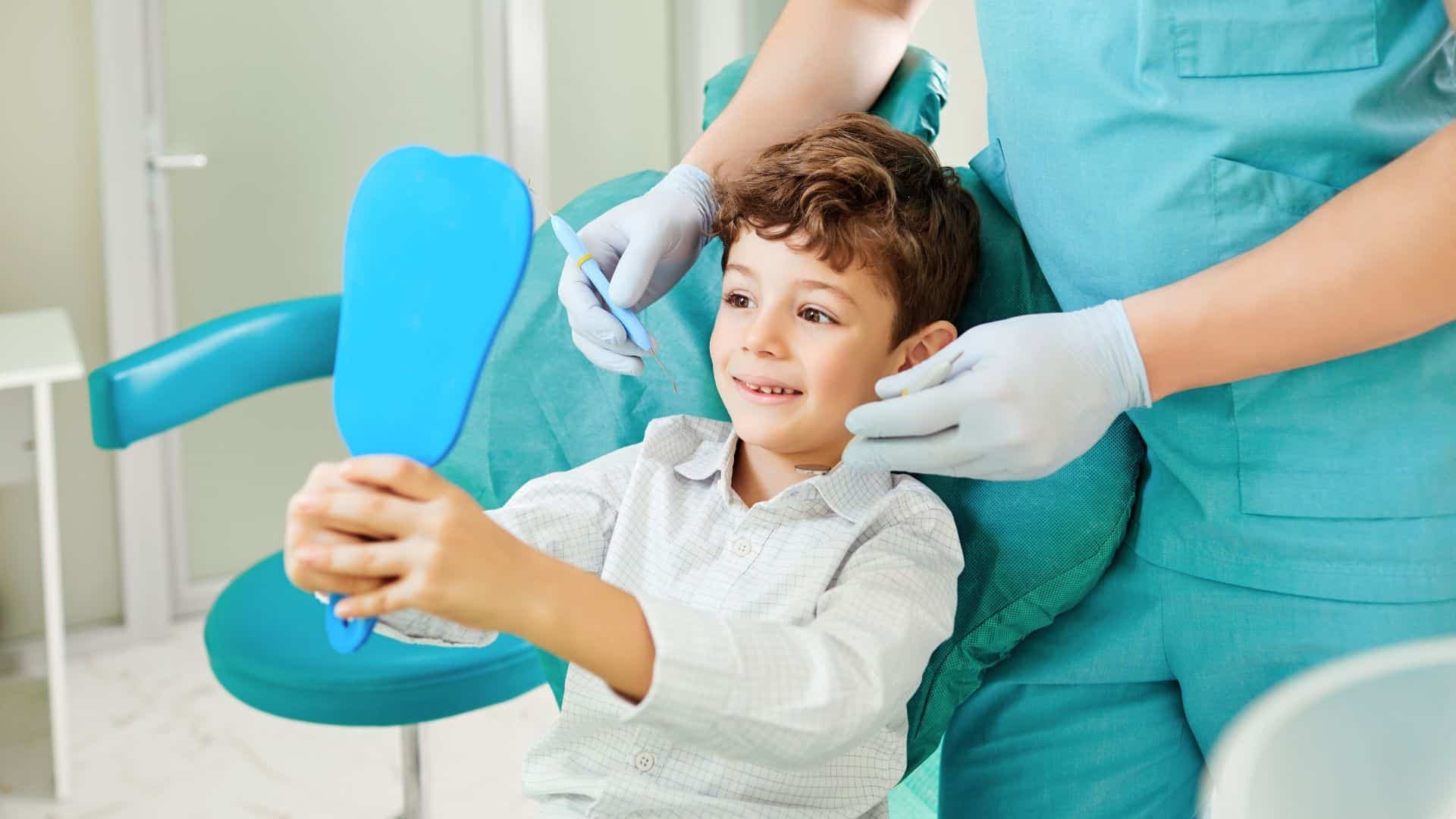 دندانپزشکی کودکان طرف قرارداد با بیمه آسیا در اصفهان